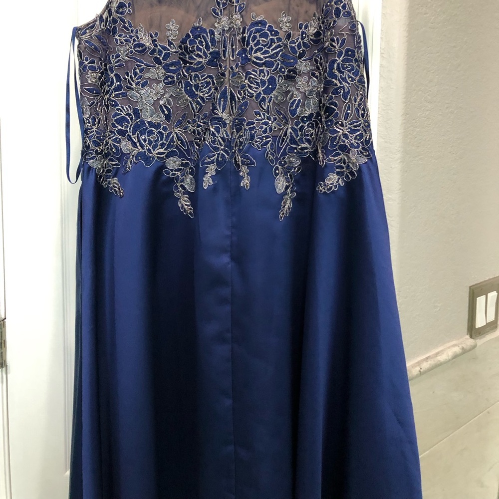 Beautiful, dark royal blue formal dress. Size 18W